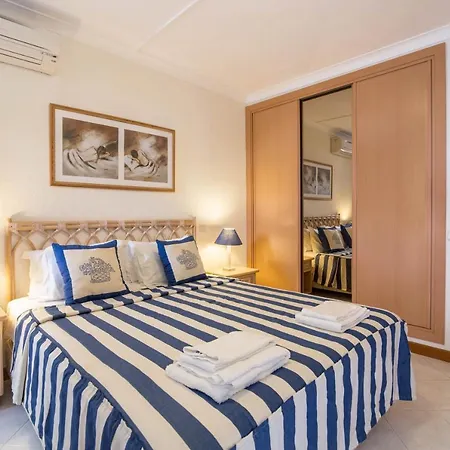 No Clube Da Oura Apartamento *